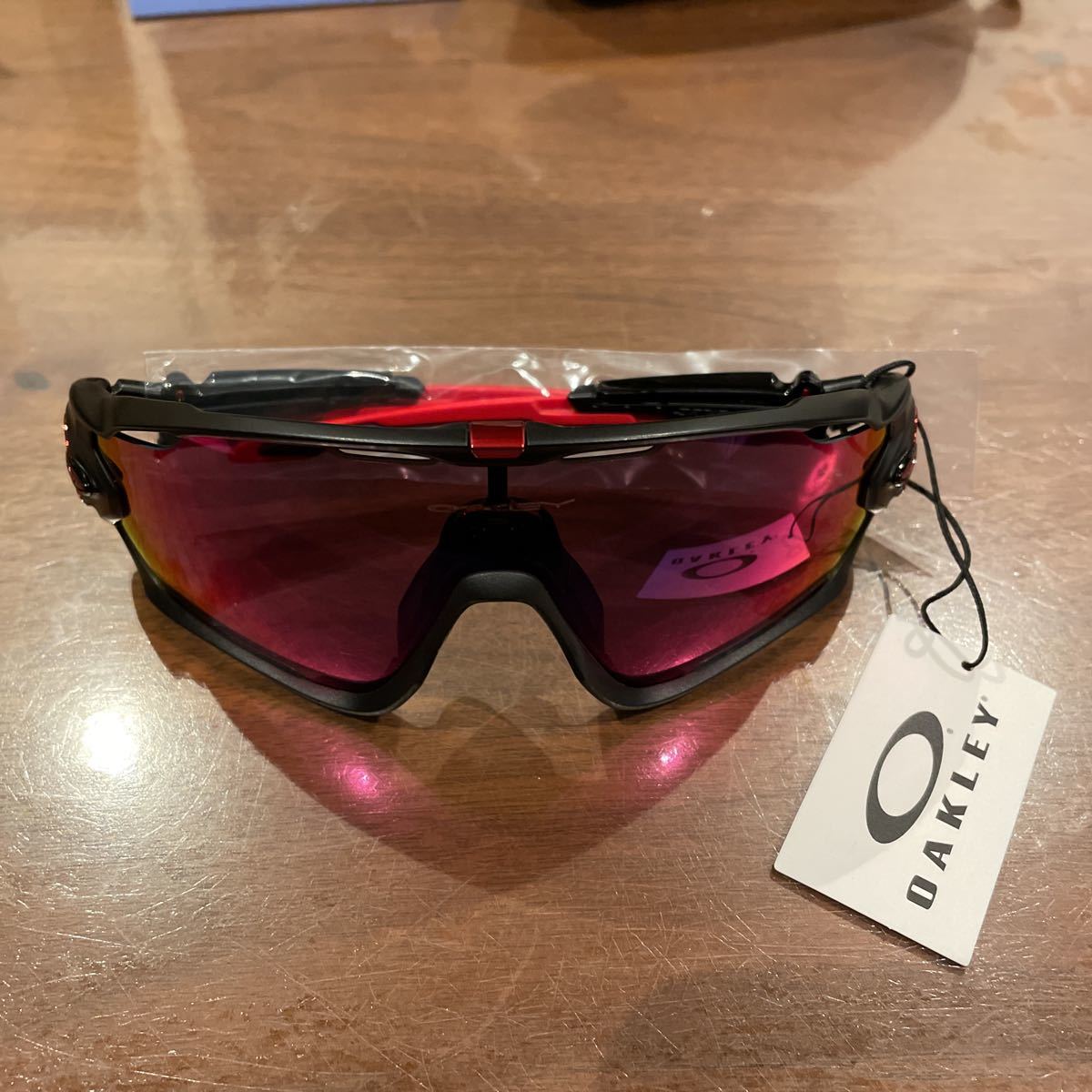 お得】 OAKLEY ROAD プリズム スポーツサングラス JAWBREAKER