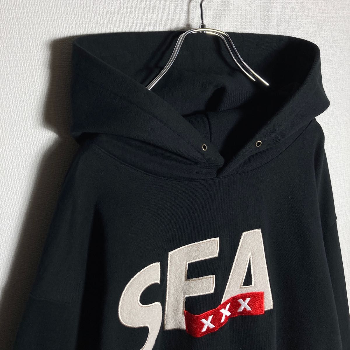 【美品】ウィンダンシー × ゴッドセレクションXXX パーカー 希少XLサイズ