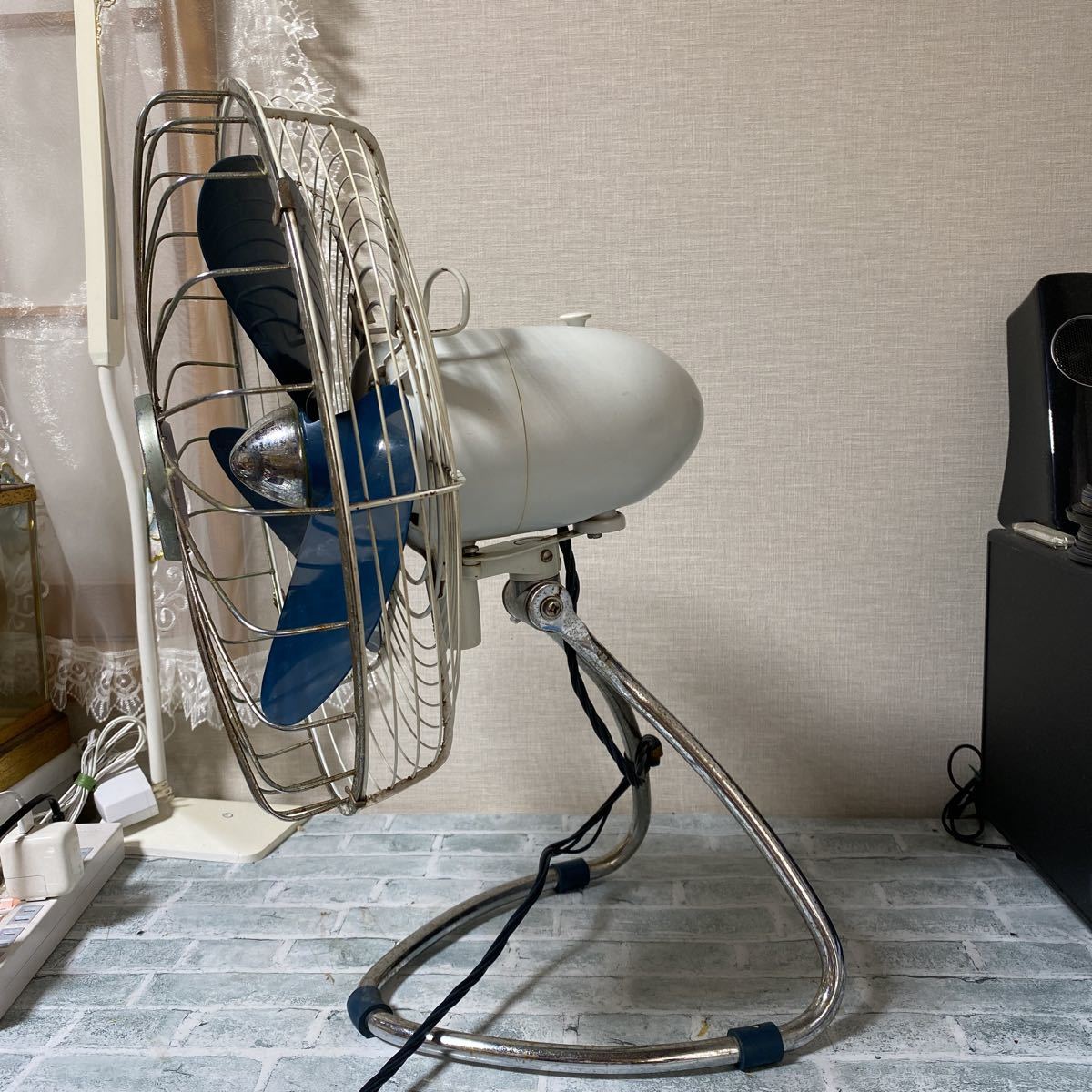 3【 昭和レトロ 扇風機 】 レトロ扇風機 富士電機 SILENT FAN アンティーク コレクション 動作品の画像4