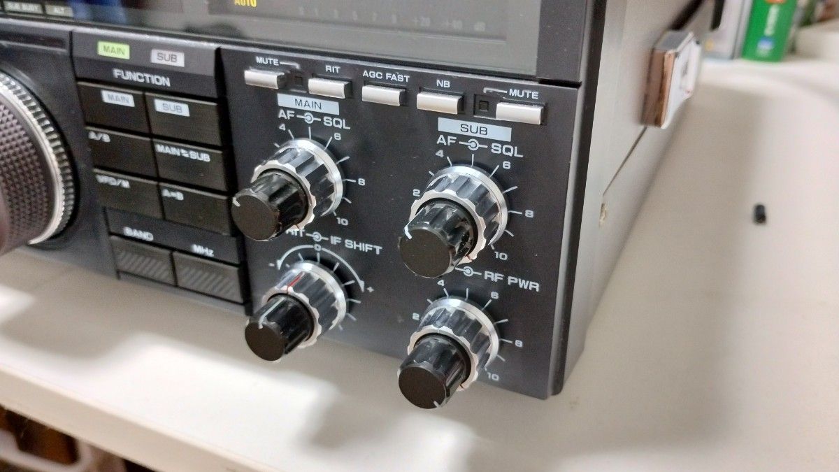 KENWOOD TS-790 10W 電解コンデンサ交換 PLL調整済み 整備品 KENWOOD TS-790 10W 電解コンデンサ交換 PLL調整済み 整備品