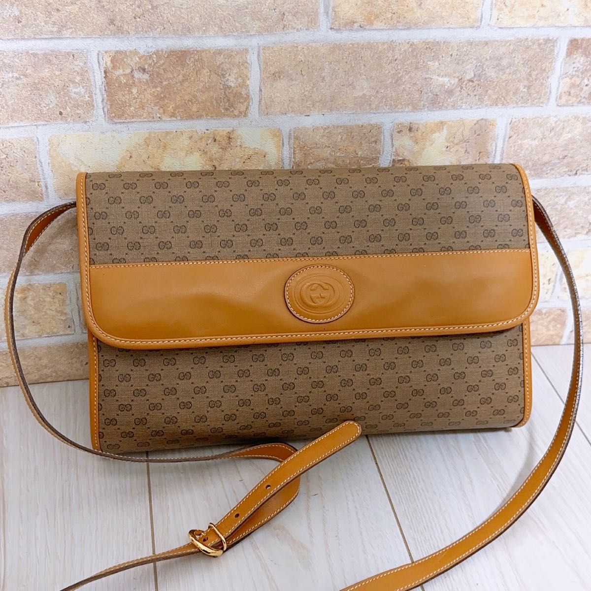 《超美品》GUCCI(グッチ)ショルダーバッグ