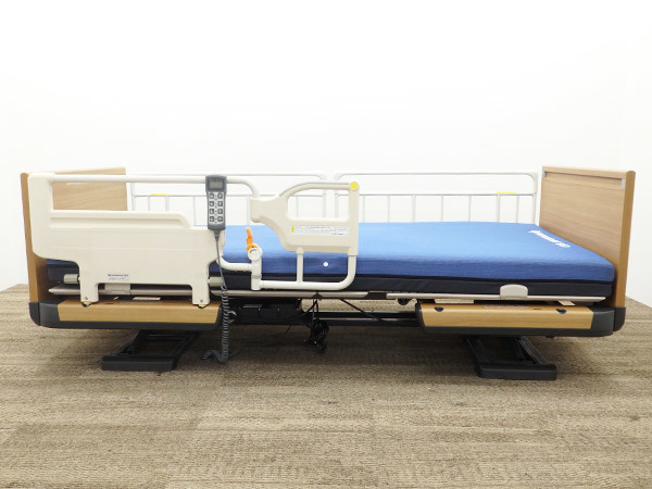 M9561[ tax included ]2013 year made pala mount bed electric care bed comfort Takumi Z series /3 motion / with mattress 