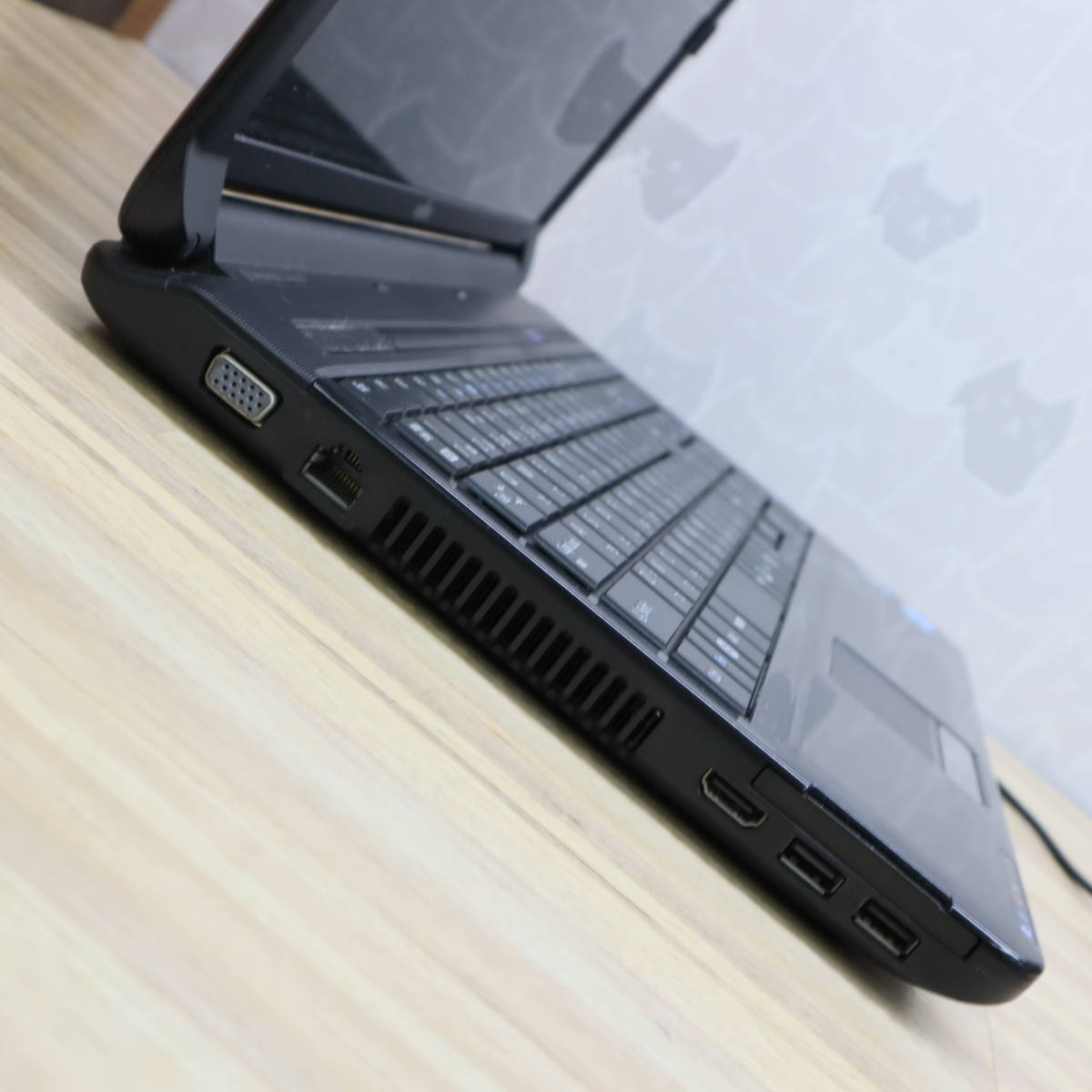 ☆美品高性能i3!新品SSD512GB メモリ8GB☆LIFEBOOK A533A Core i3