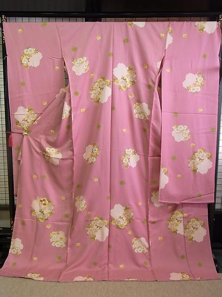 【おすすめ】 正絹 新品振袖 仮絵羽 未仕立 桃色地飛模様変り花の丸 送料無料 304 振袖 【おすすめ】 正絹 新品振袖 仮絵羽 未仕立 桃色地飛模様変り花の丸 送料無料 304 振袖