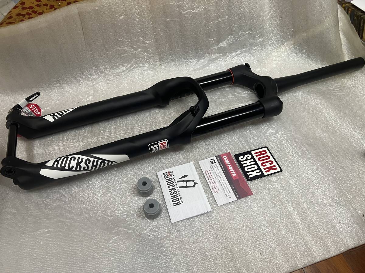 美しい PIKE ROCKSHOX 未使用 新品 RCT3 15X100 27.5er 160mm