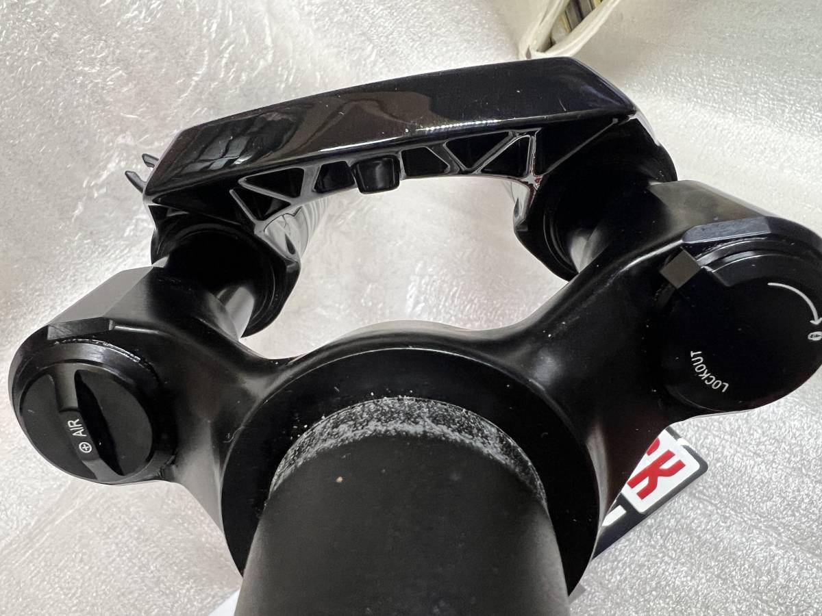 Yahoo!オークション - ROCKSHOX RUDY ULTIMATE XPLR 700C Yahoo!オークション - ROCKSHOX RUDY ULTIMATE XPLR 700C