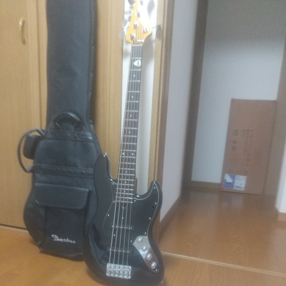 Bacchus universe series バッカス ベース ケース付-