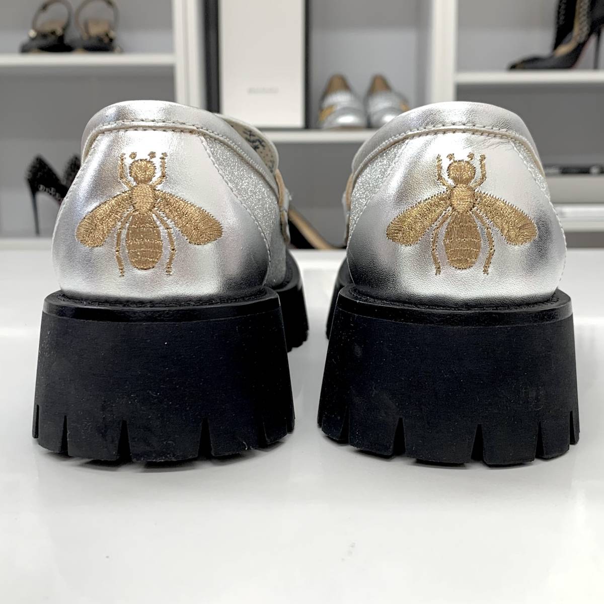 7793 グッチ ラメ ホースビット bee ローファー シルバー|Yahoo 7793 グッチ ラメ ホースビット bee ローファー シルバー|Yahoo