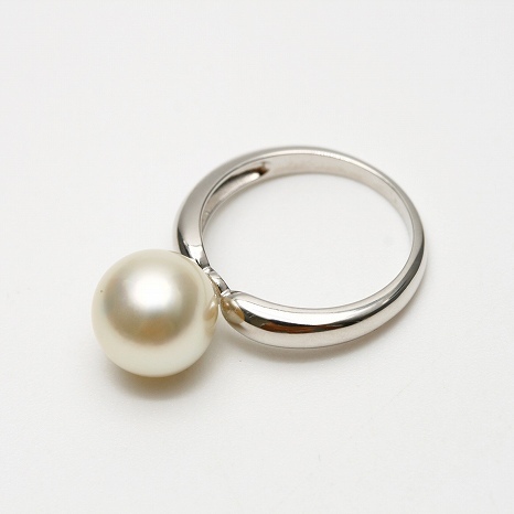 アコヤ真珠パールリング【指輪】　9.5-10.0mm　無調色　ホワイトカラー　シルバー製リング枠