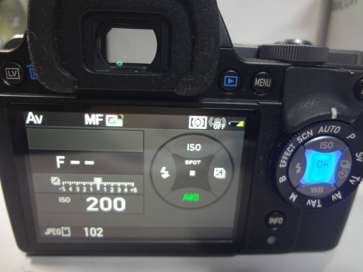 Pentax K-S1 ボディ　と　標準レンズ 18-55mm　セット_画像4