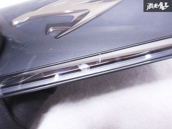 トヨタ 純正 ZSU60W ハリアー 後期 ノーマル フロント エンブレム 外装 53141-48120 即納 棚O-3-1_画像5