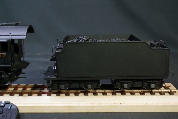 OJゲージ D51蒸気機関車 金属製ディスプレイモデル 迫力の大きさ重量 OJゲージ D51蒸気機関車 金属製ディスプレイモデル 迫力の大きさ重量