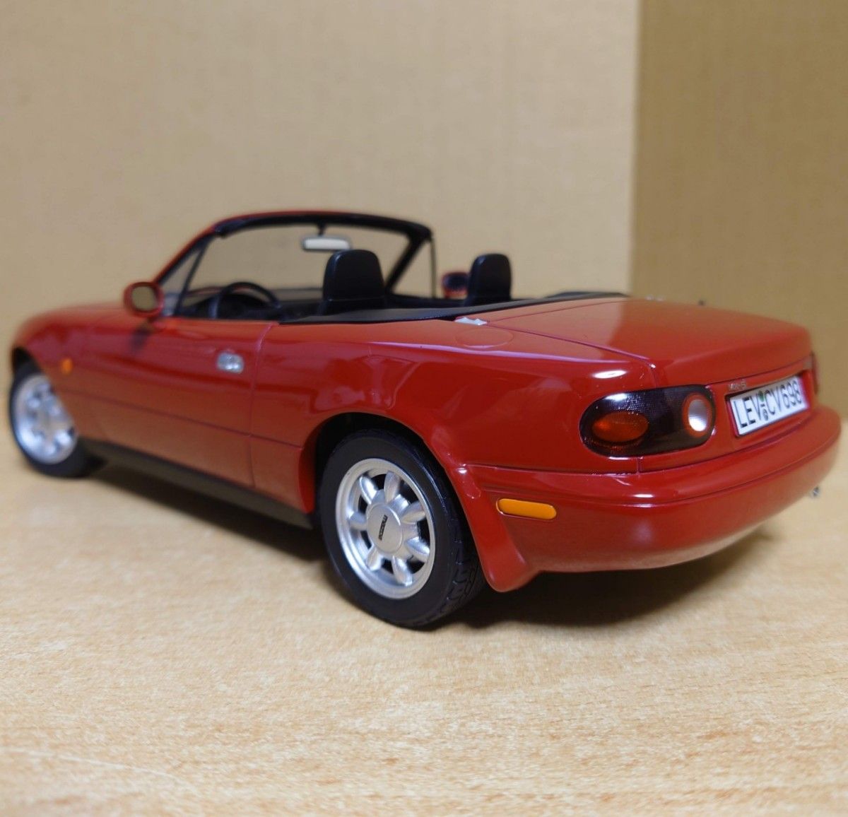 1/18 マツダ MX-5 1989 レッド MAZDA SPIDER ノレブ製