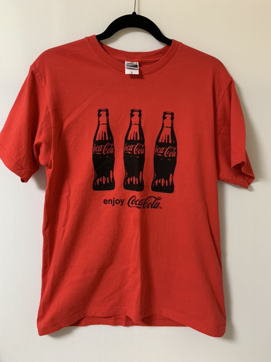 即決/enjoy Coca-Cola T-shirtコカコーラ 瓶 プリントデザイン 半袖Tシャツ/Lサイズ/Tee/レッド赤/トムス株式会社/USED/古着/ヨレ等経年_画像1