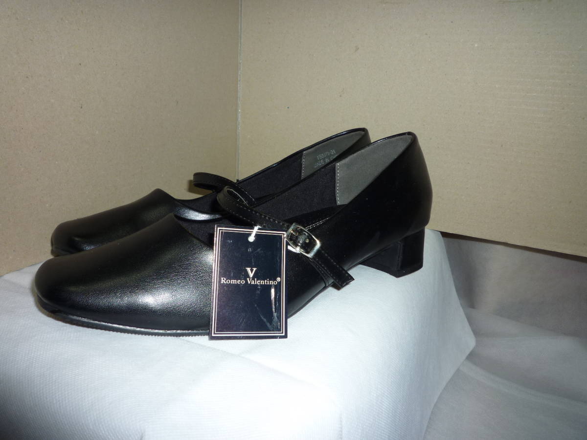 * new goods! Romeo * Valentino. standard series . strap pumps black 26cm*H3.5 3E