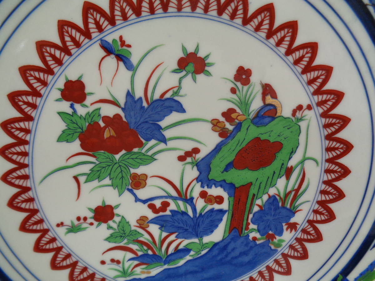 骨董 有田焼 華山窯 大皿 飾り絵皿 金縁 梅/鳥/孔雀/鳳凰 色付 骨董 有田焼 華山窯 大皿 飾り絵皿 金縁 梅/鳥/孔雀/鳳凰 色付