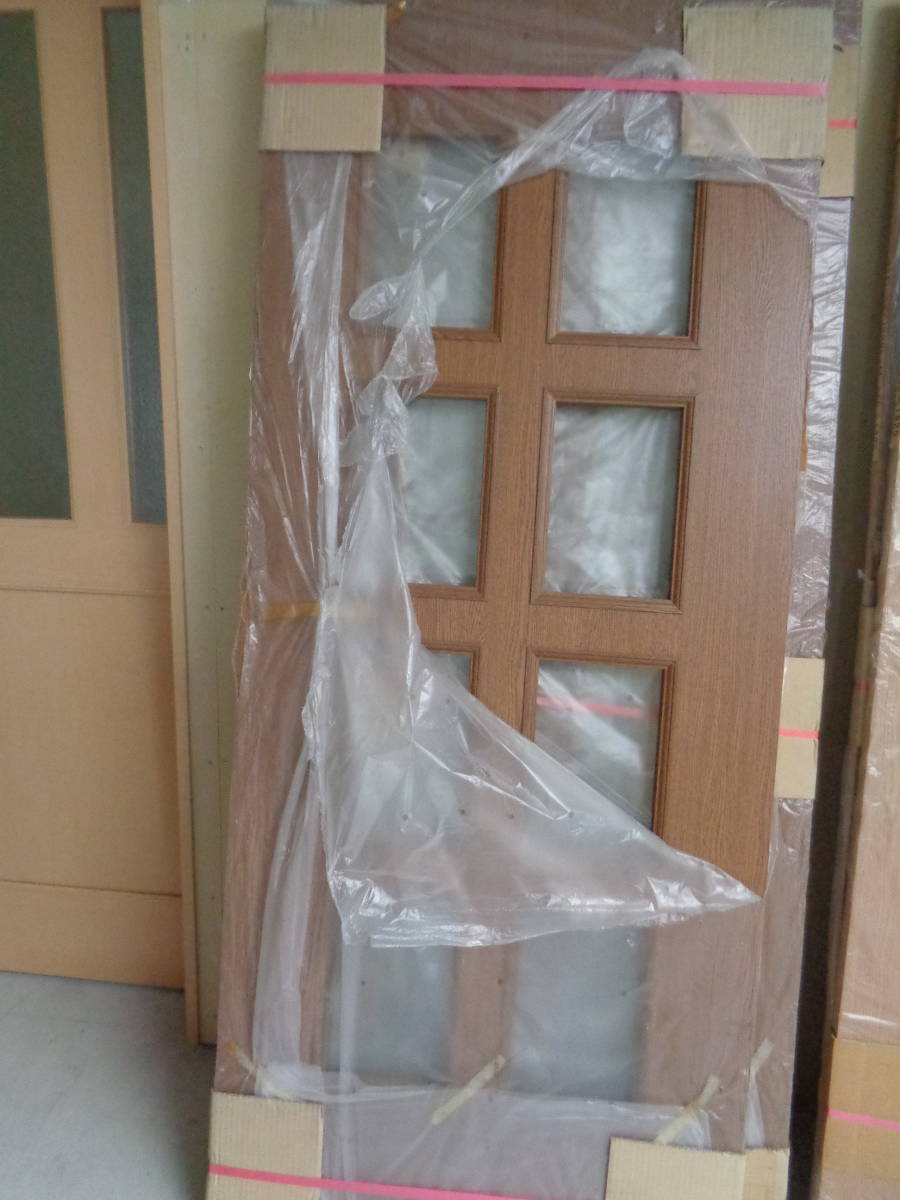 有名ブランド 建築材料 内装部品 ガラス入扉 08G-252-M ブラウン系 2枚 在庫品 室内用 有名ブランド 建築材料 内装部品 ガラス入扉 08G-252-M ブラウン系 2枚 在庫品 室内用