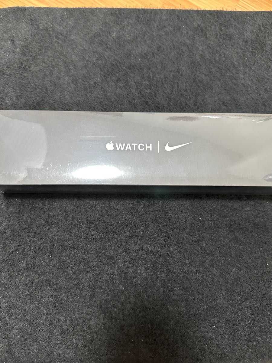 Apple Watch Nike SE 40mm Space Gray GPS MKQ33J/A 新品未使用未開封