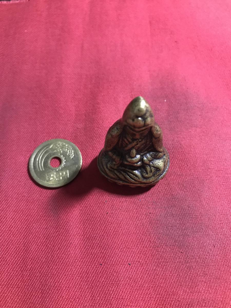 チベット仏像　　銅製　　時代物　　　仏像　　　珍しい　　小さい　　その１_画像2