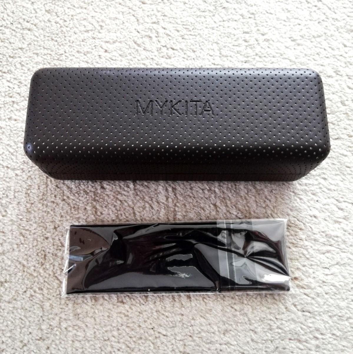 MYKITA my key ta glasses case sunglasses inserting glasses .. attaching 