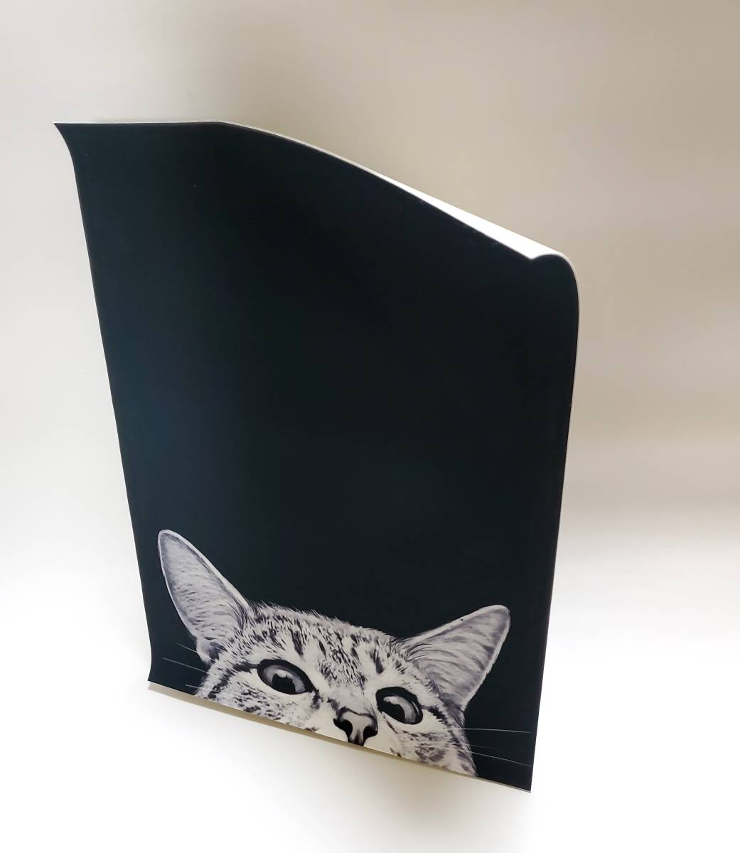 猫の雑貨　HANAKO　子猫の版画　猫のキャンパス　A4サイズ　モノトーン　トラ猫　黒地Ｃ_画像6