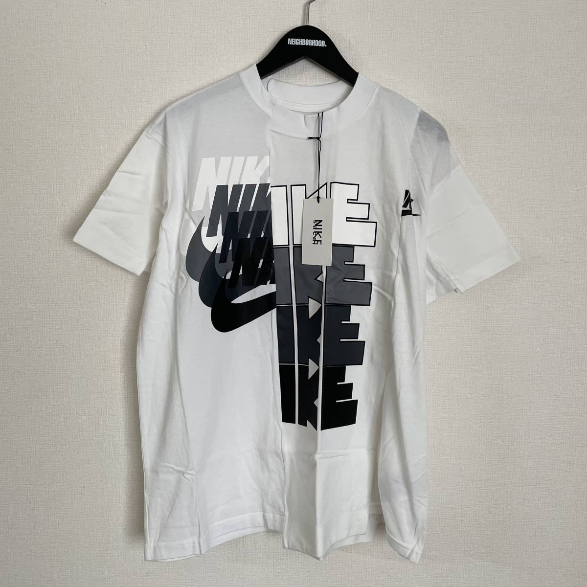 在庫処分】 Sacai X Nike 新品 ナイキ ② CD6310-100 M Tシャツ 再構築