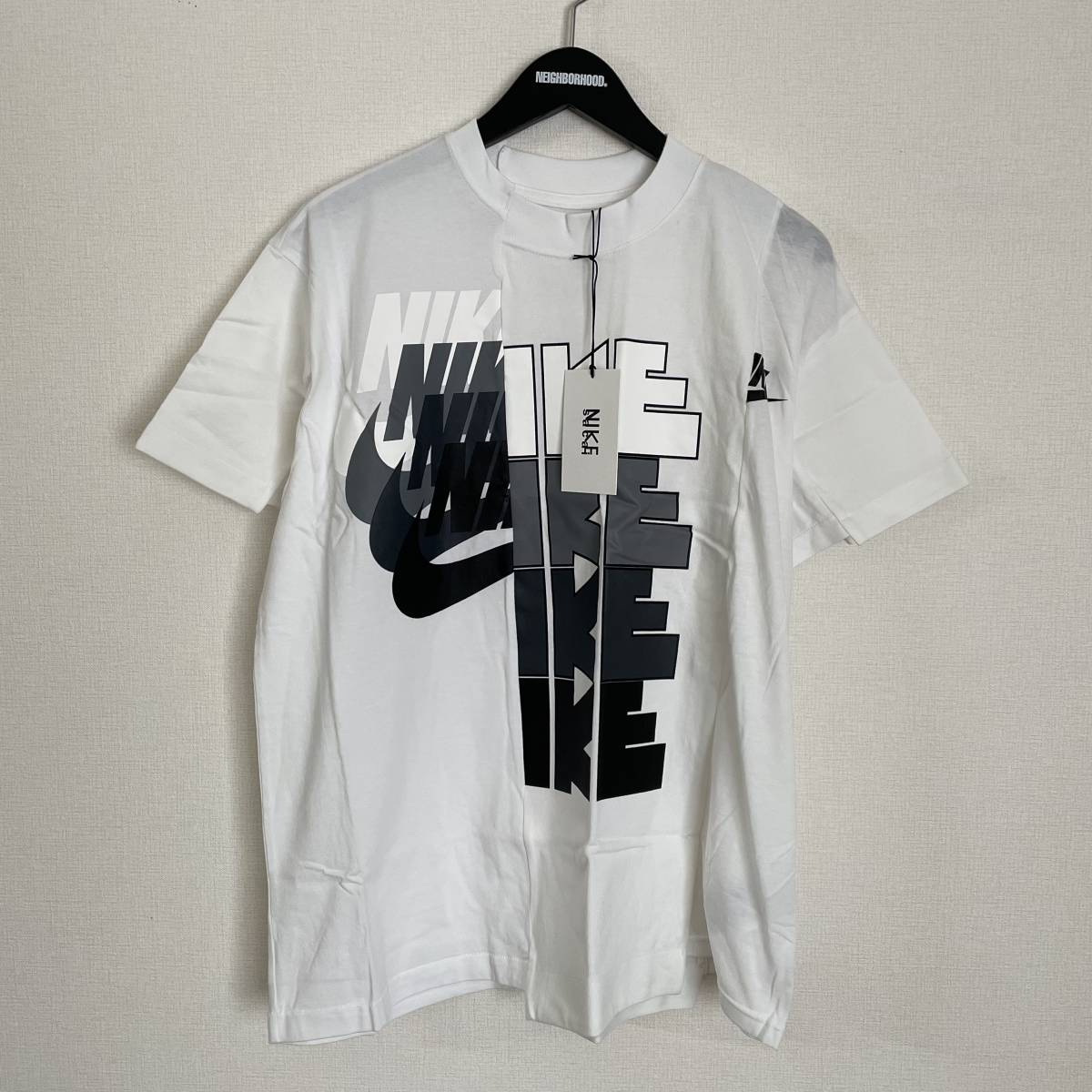 最安値挑戦】 Sacai X Nike 新品 ナイキ ① CD6310-100 M Tシャツ 再