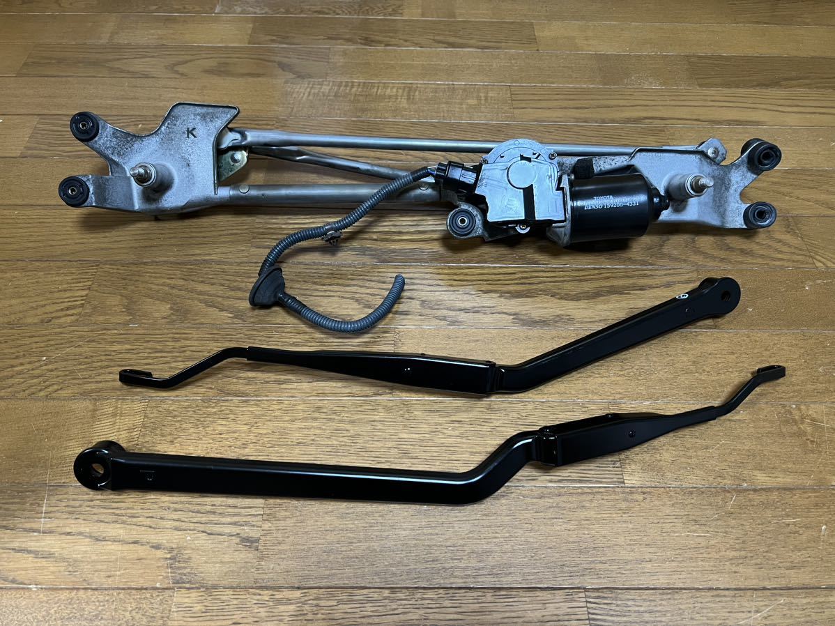 17クラウン 純正アーム類 トヨタ 17クラウン アスリート アッパー