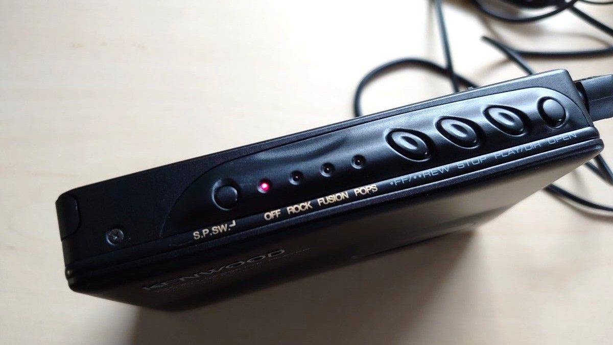 動作品 KENWOOD ケンウッド カセットプレイヤー ウォークマン 動作品 KENWOOD ケンウッド カセットプレイヤー ウォークマン