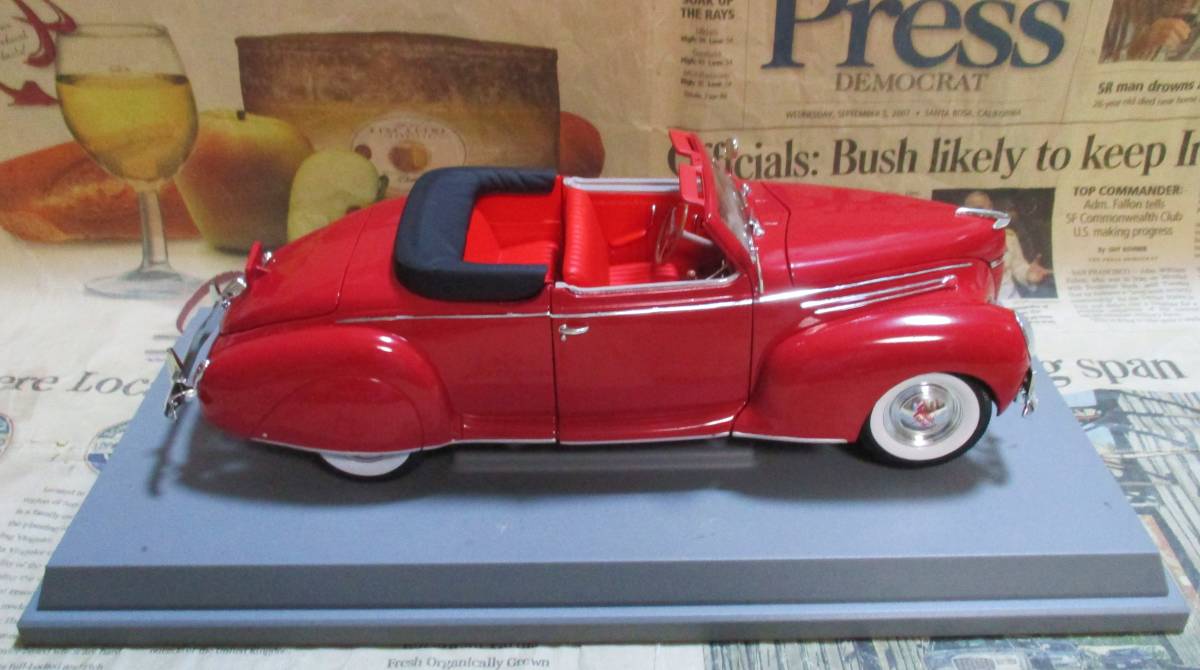 * ultra rare out of print *Signature Models*1/18*1939 Lincoln Zephyr Convertible red ≠ Franklin Mint 