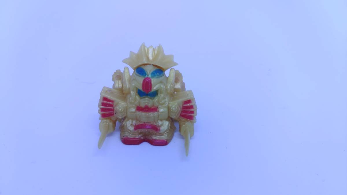 千生将軍(金色彩色版) 成型色ゴールド ガン消し ガシャポン 千生将軍(金色彩色版) 成型色ゴールド ガン消し ガシャポン