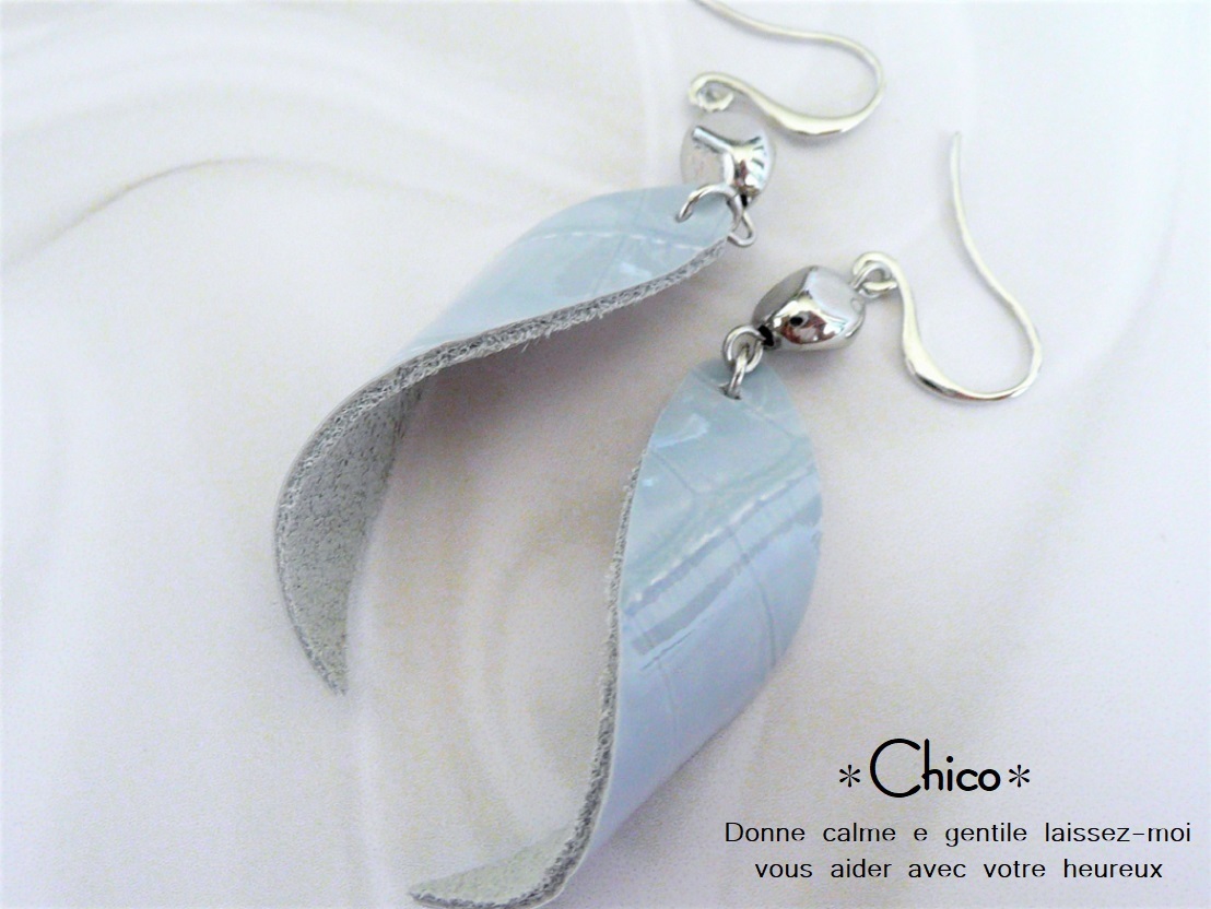 [book@ rhodium ] French hook * leaf * cow leather type pushed . enamel pastel blue hand made earrings! *2 point and more free shipping!*