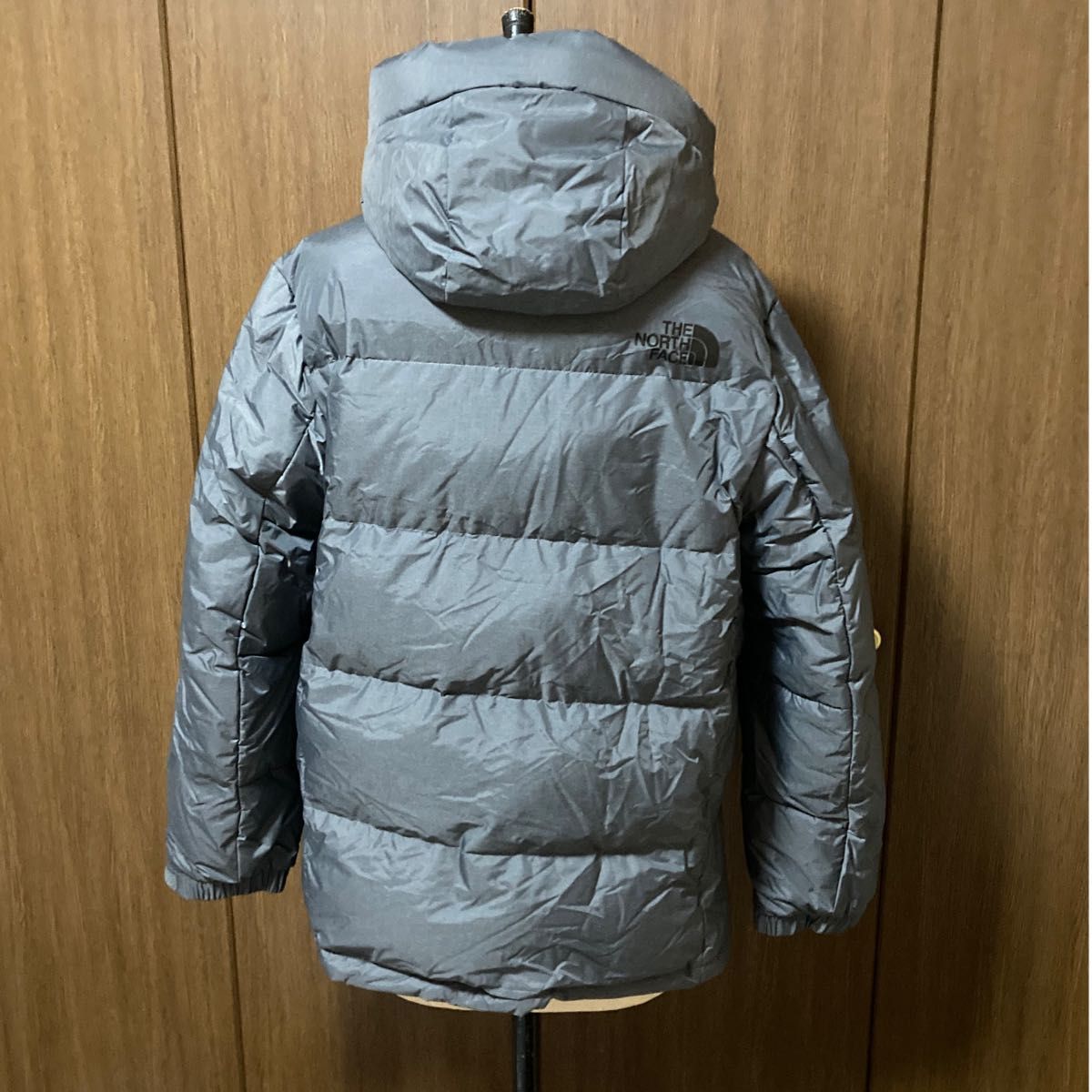 THE NORTH FACE  新品未使用　韓国正規品　ノースフェイス　ダウンジャケット　エクスプローリング　Mサイズ