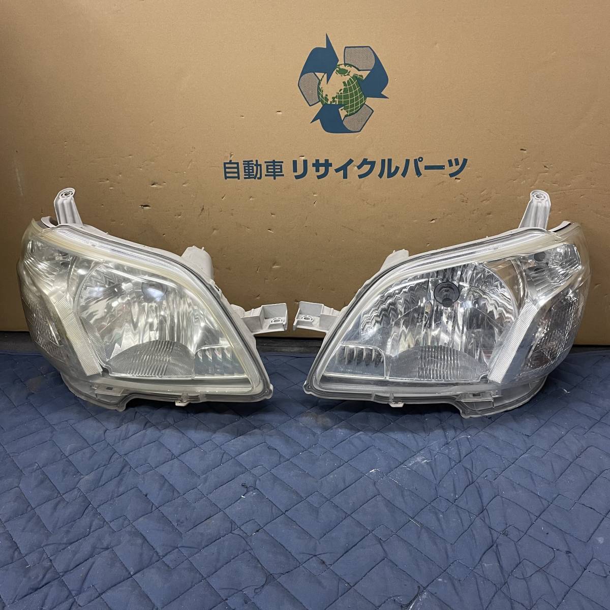 ★DAIHATSU ダイハツ タントエグゼ(L455S) 純正 ヘッドライト ハロゲン 左右★022407R_画像1