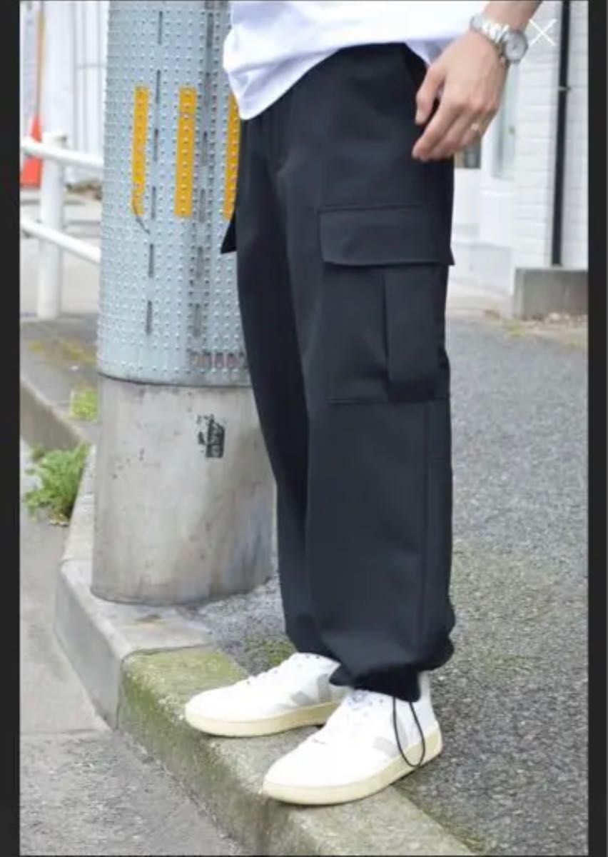 UNIVERSAL PRODUCTS. サマーウールカーゴパンツ - パンツ UNIVERSAL PRODUCTS. サマーウールカーゴパンツ - パンツ