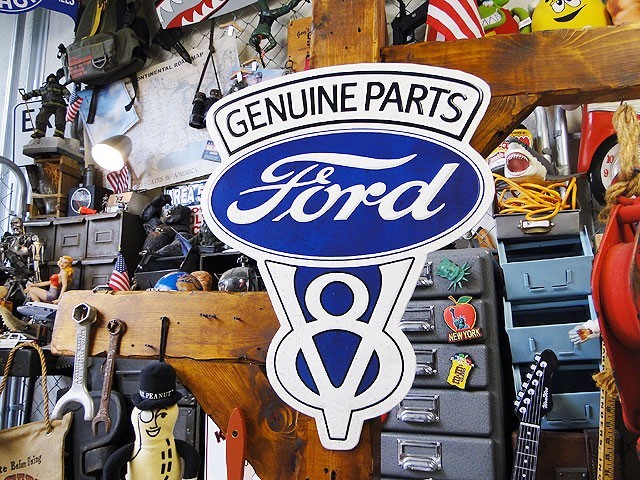 フォードV8・ダイカットロゴ　ブリキ看板 ■ アメリカ雑貨 アメリカン雑貨 サインプレート ティンサインボード_画像4