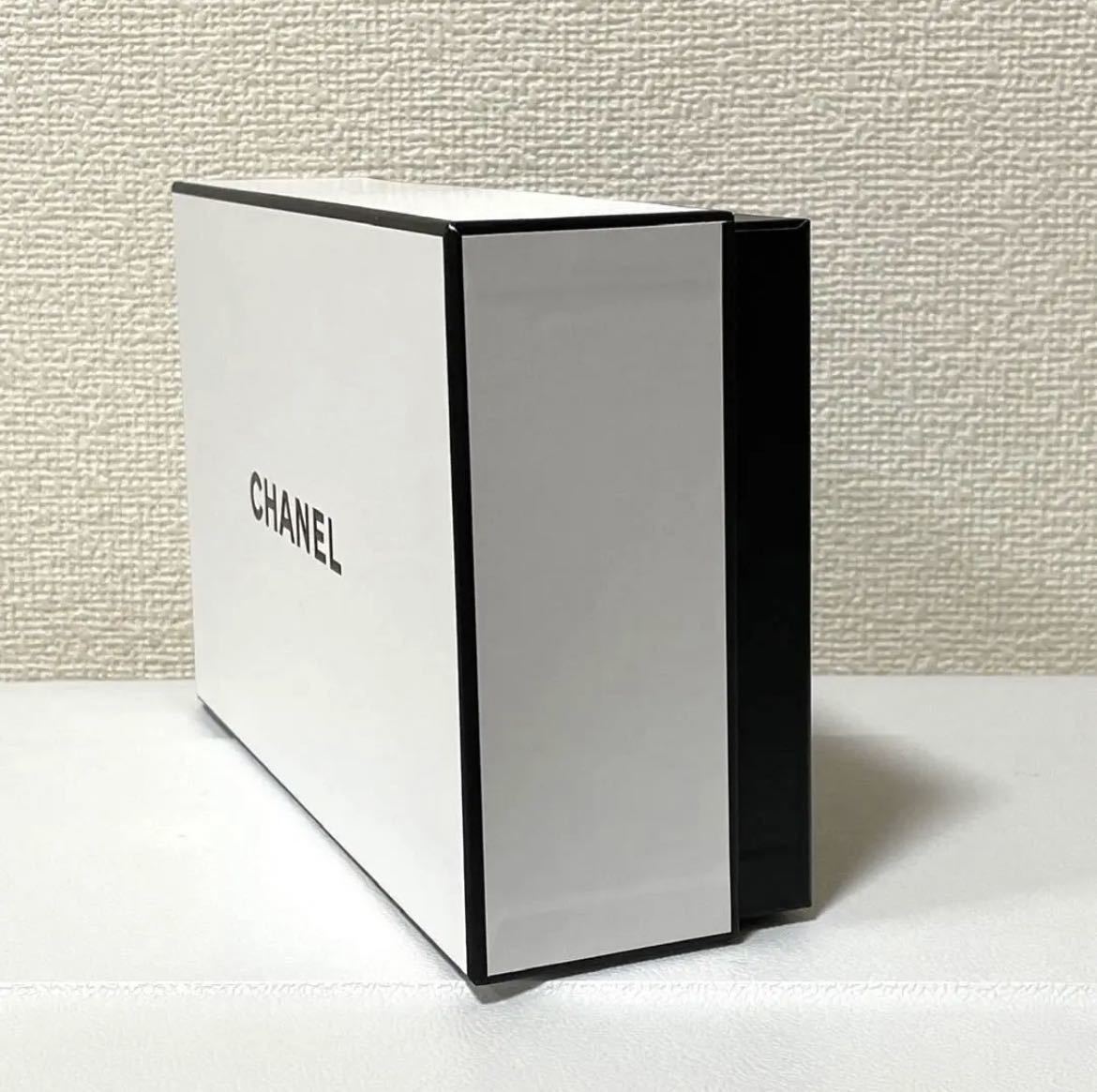新品シャネルCHANELギフトボックス箱プレゼントハイブランド 新品シャネルCHANELギフトボックス箱プレゼントハイブランド