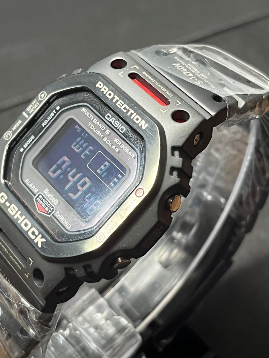 G-SHOCK GW-B5600HR極美品　GMW-B5000 TVA風チタンベルトベゼルカスタム　電波ソーラー　メタルバンド