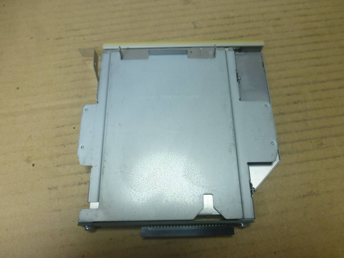 TOSHIBA CD=RW/DVD-ROM DRIVE SD-R2412( контрольный номер .3)