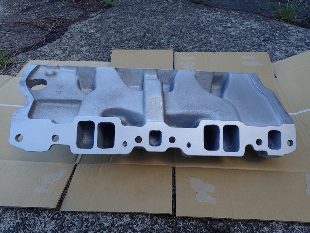 GM Chevrolet V8 5,0L 5,7L intake manifold 