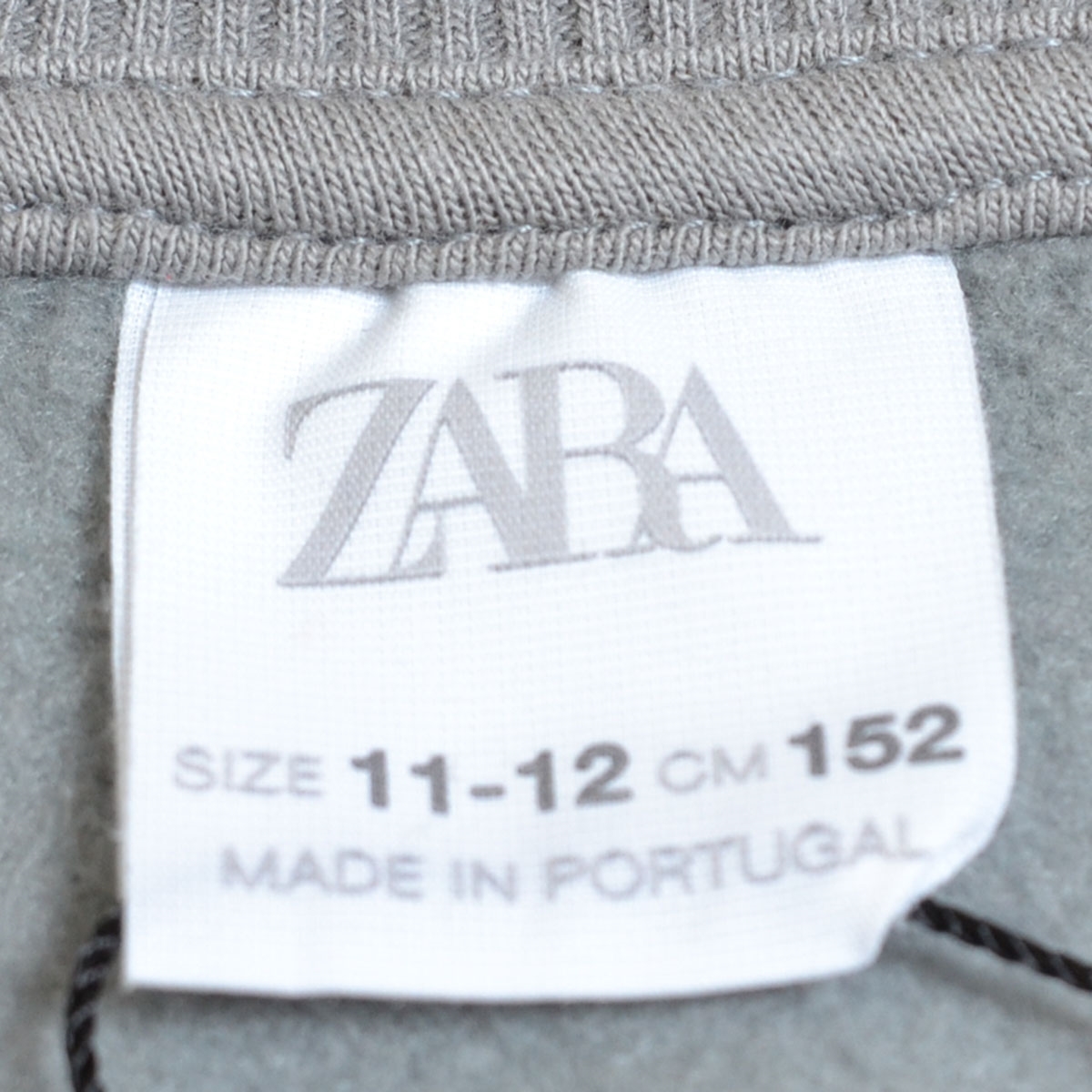 〇397654 未使用品 ZARA ザラ ■裏起毛 プルオーバースウェット トレーナー ロックサンタ サイズ11-12/152（150） キッズ ポルトガル製_画像7