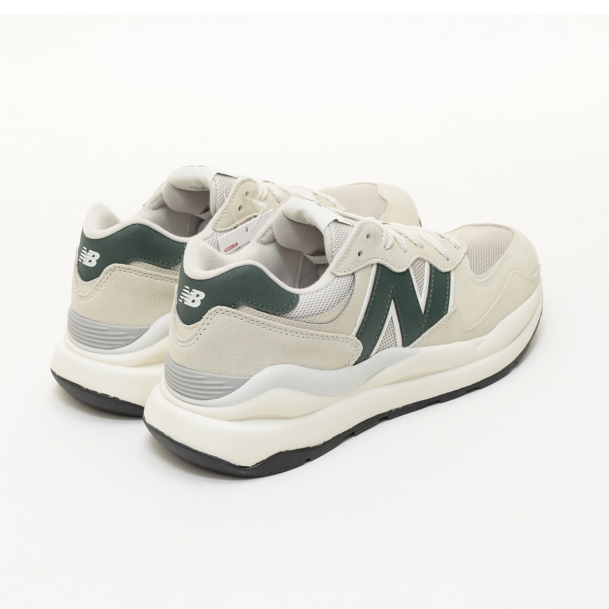 ●483354 未使用品 NEW BALANCE ニューバランス ●スニーカー M5740ESA サイズ27.0cm/D スウェード メンズ オフホワイト グリーン_画像2