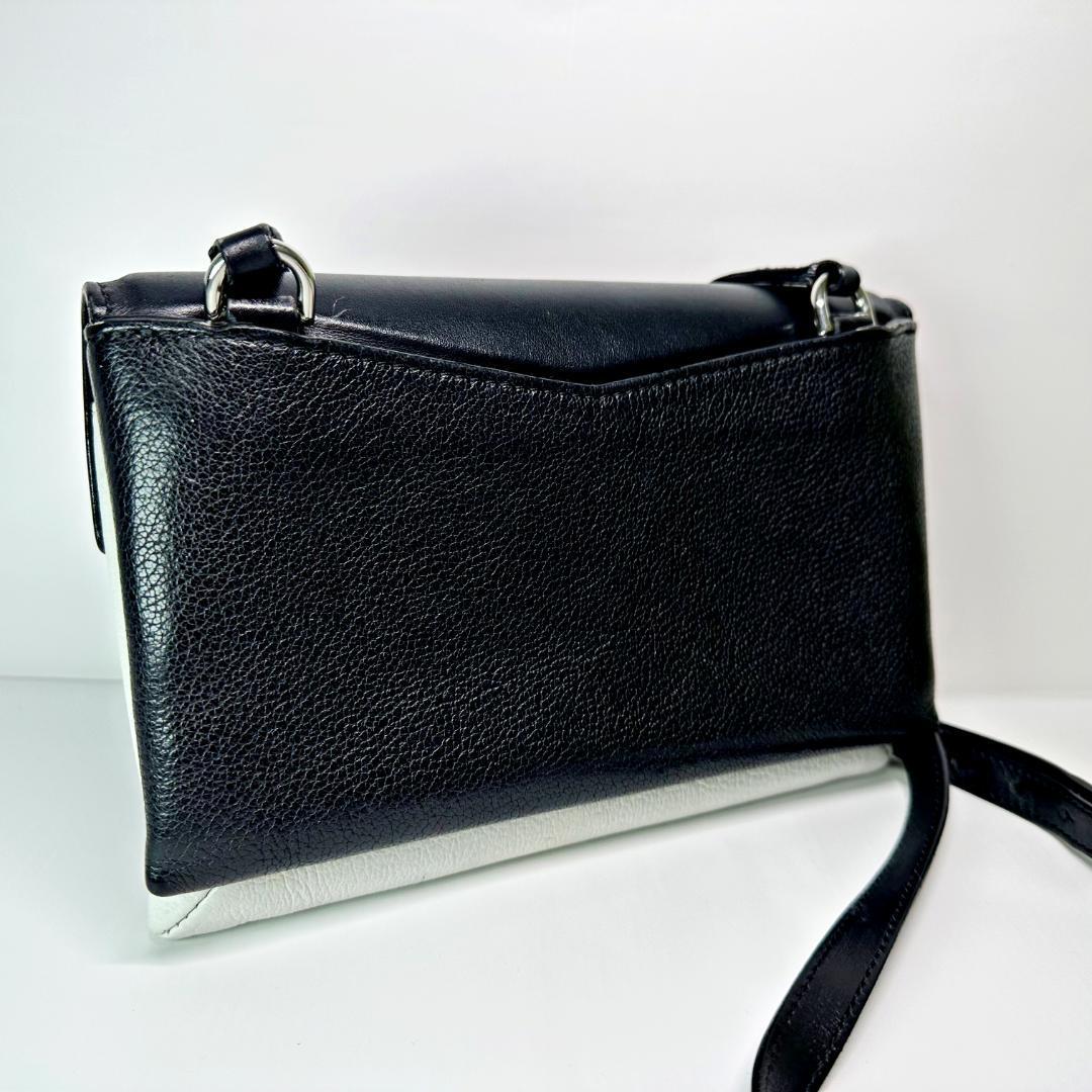 訳アリ品】GIVENCHY ジバンシィ バイカラー ショルダーバッグ-
