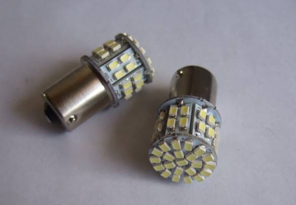 ＜LEDS06W-008 ＞ ２個セット 　LED ウインカー、ポジション・テールランプ用（白色 ・6000K) S25 シングル球 「10W電球　置換え」_画像1
