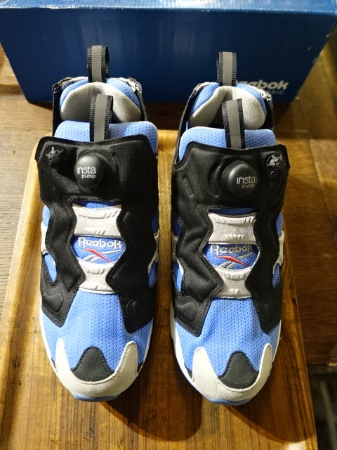 上品 リーボック INSTAPUMP FURY サイズ26.5 ポンプフューリー M48756 OG 26.5cm 上品 リーボック INSTAPUMP FURY サイズ26.5 ポンプフューリー M48756 OG 26.5cm
