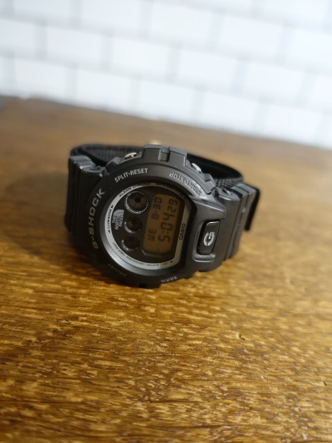 シュプリーム SUPREME ザノースフェイス The North Face カシオ CASIO トリプルコラボ 22AW G-Shock Watch 腕時計 黒 ブラック DW-6900NS_画像1