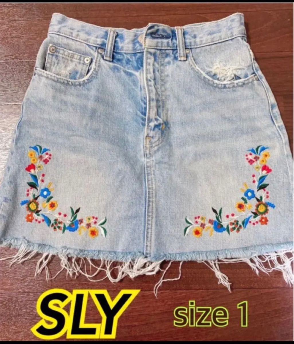 美品！スライ SLY JEANS★刺繍 ダメージ デニム スカート★size1