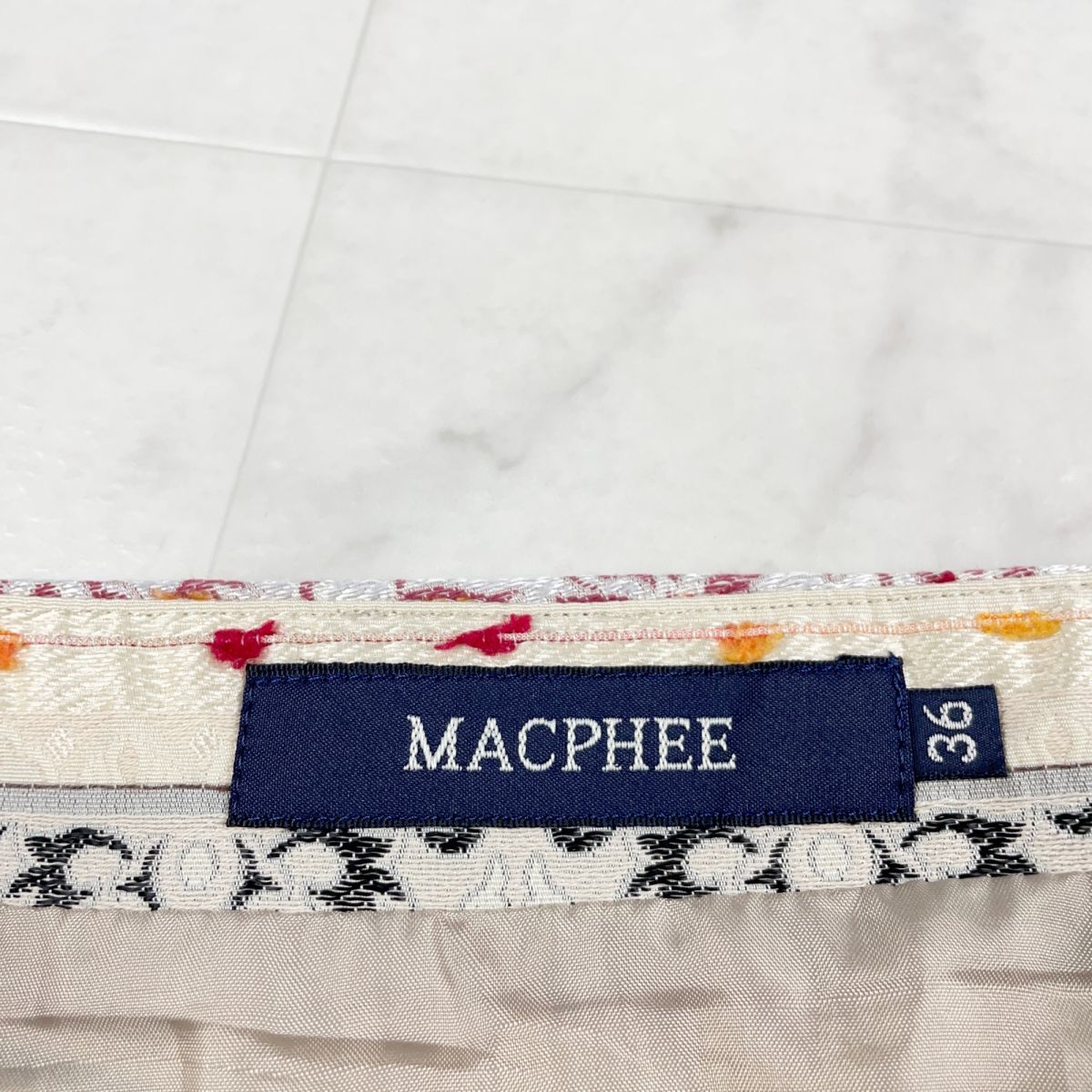 美品 MACPHEE トゥモローランド 総刺繍 タイトスカート 膝丈 里地あり レディース ボトムス ベージュ系 サイズ36*GC328