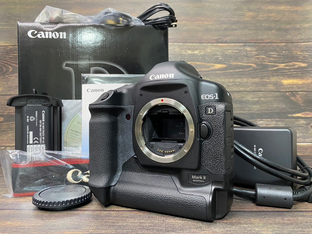 内祝い】 EOS-1D キヤノン Canon Mark #44 元箱付き デジタル一眼レフ