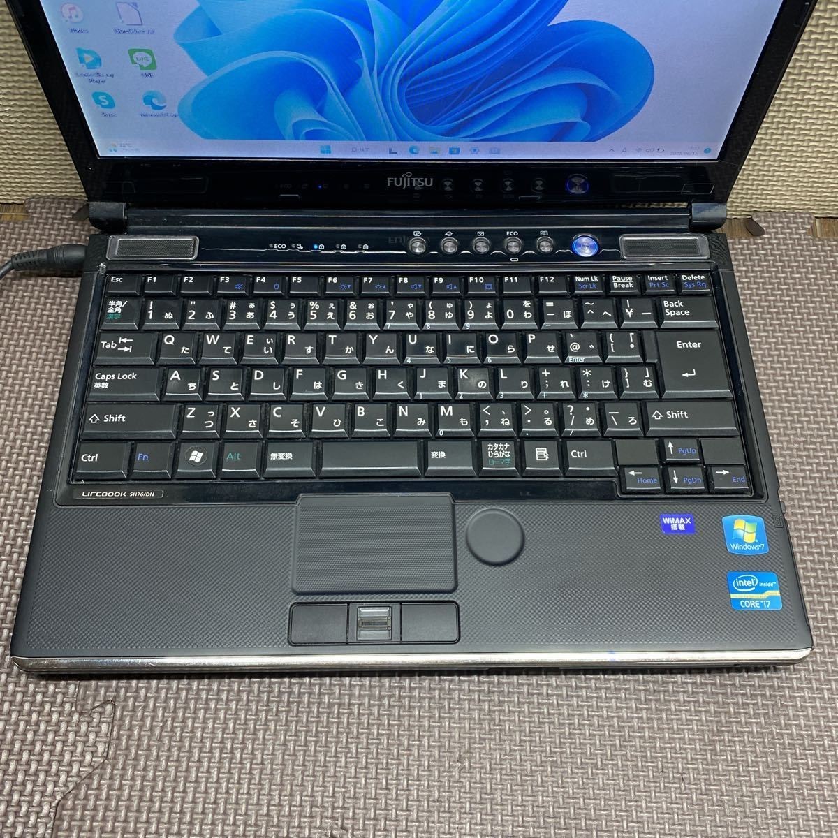 MY6-584 激安 最新OS Windows11Pro ノートPC FUJITSU LIFEBOOK SH76/DN Core i7 メモリ4GB HDD320GB Webカメラ搭載 Office 中古品_キーテカリあり